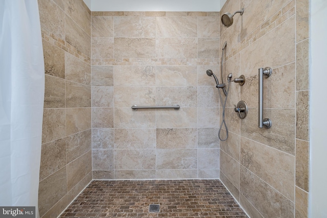 bathroom with curtained shower