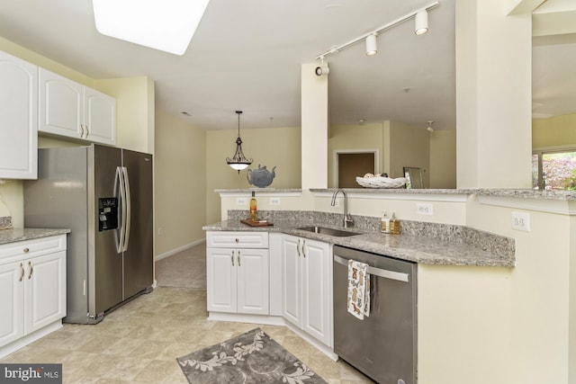 400 Symphony Cir Unit 136E, Cockeysville, MD 21030 - kitchen featuring stainless steel appliances, a sink, and white cabinets