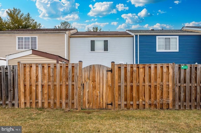 exterior space featuring a lawn