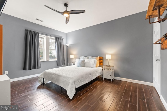 bedroom with ceiling fan