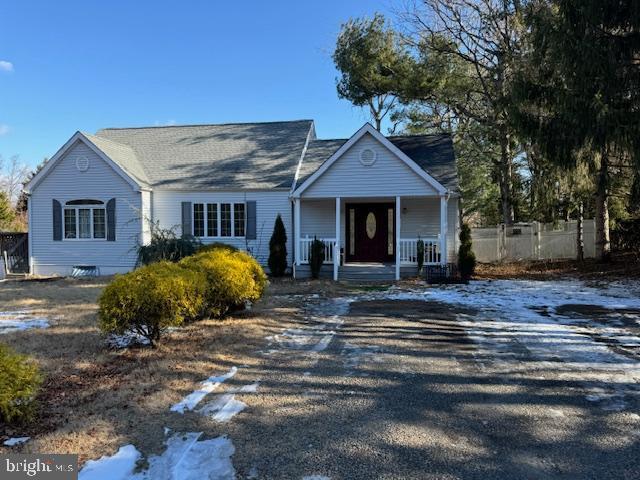 view of front of property with a porch