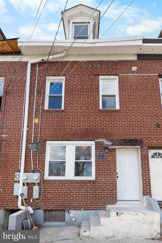 view of townhome / multi-family property