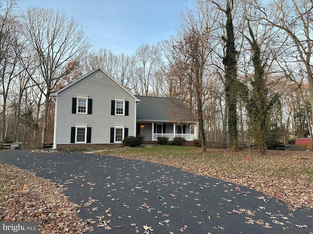 view of front of house with covered porch