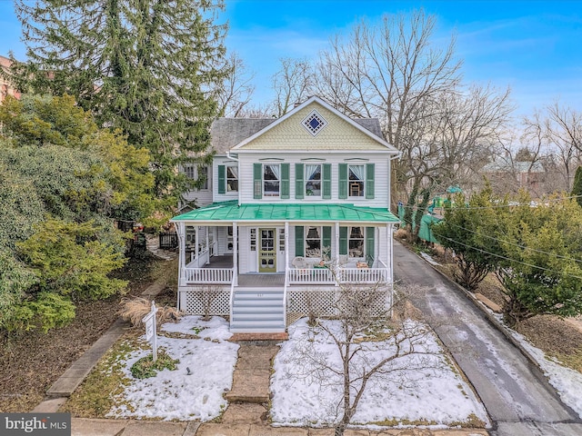 view of front of property with a porch