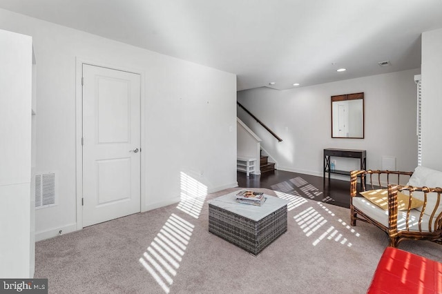 living room with carpet flooring