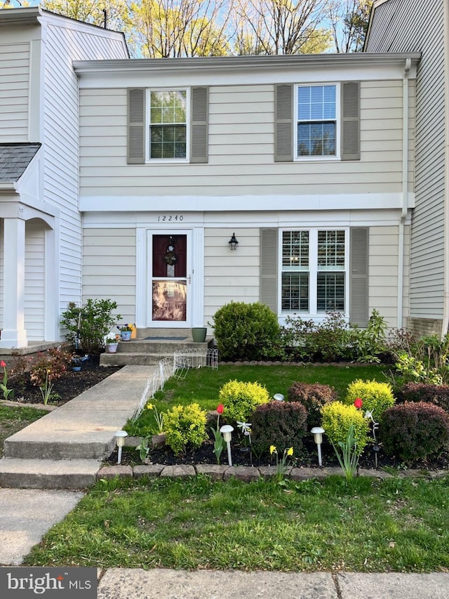 12240 Nutmeg Ct, Woodbridge, VA 22192 - view of traditional-style house