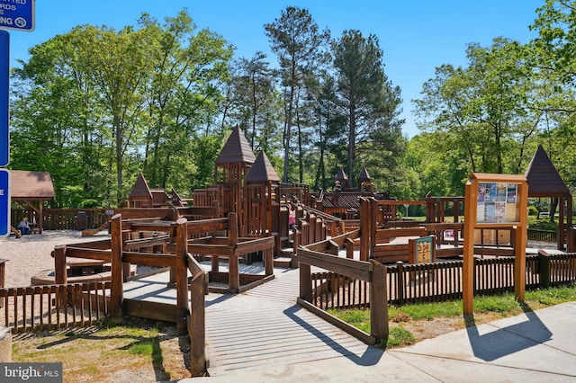 12240 Nutmeg Ct, Woodbridge, VA 22192 - exterior space featuring playground community