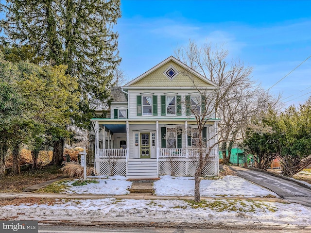 view of front of house with covered porch