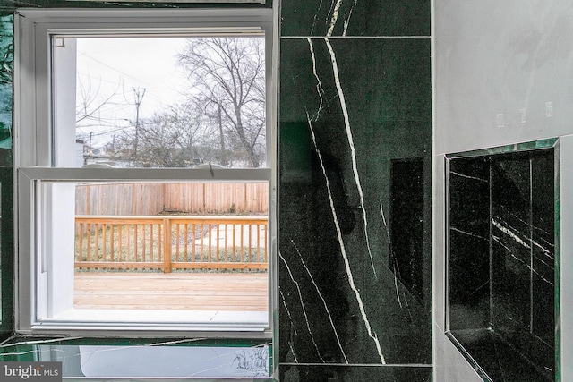 5006 Edgewood Rd, College Park, MD 20740 - view of interior details