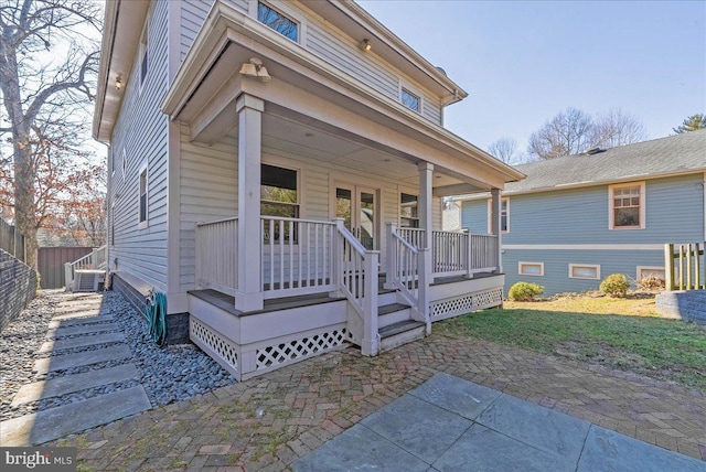 view of front facade with a porch