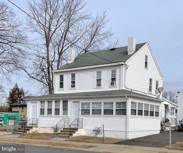 view of front of home