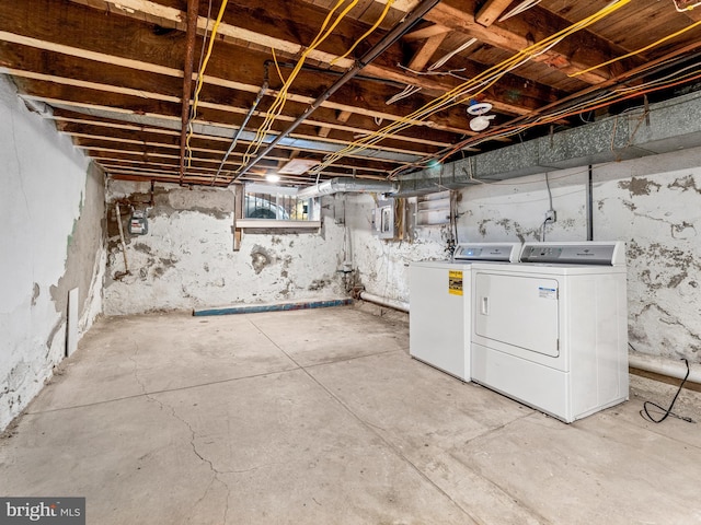 basement featuring washing machine and dryer