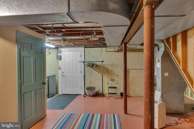 basement with washer / dryer