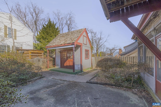 view of outbuilding