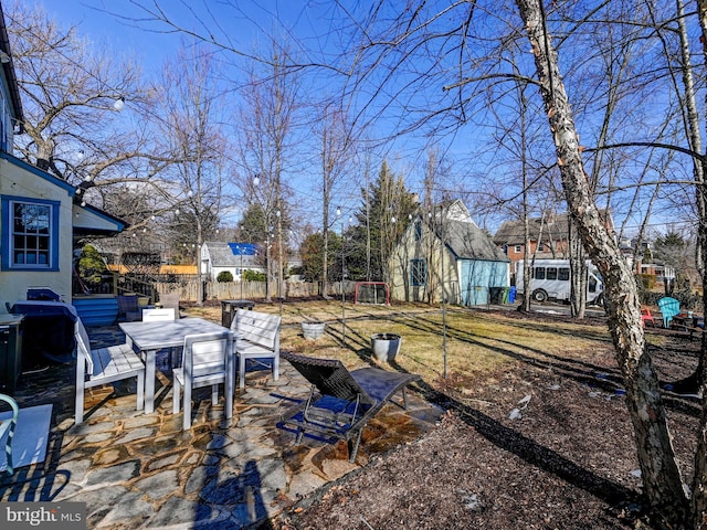 view of yard with a patio