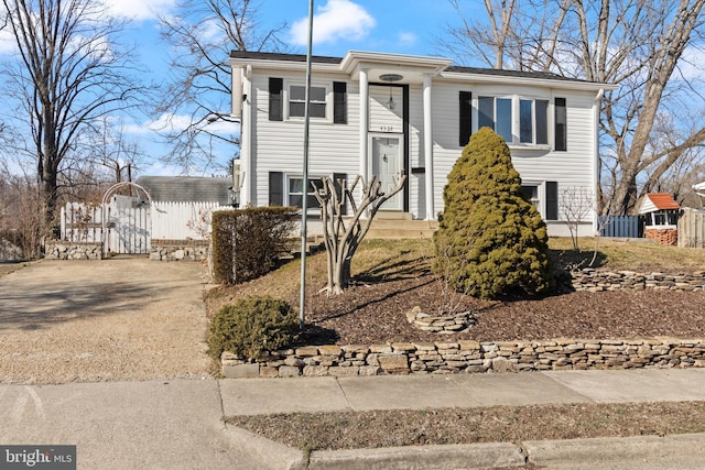 view of front of house