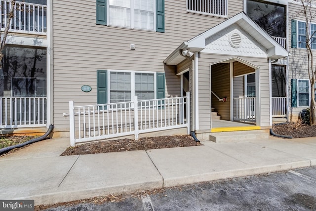 view of property entrance