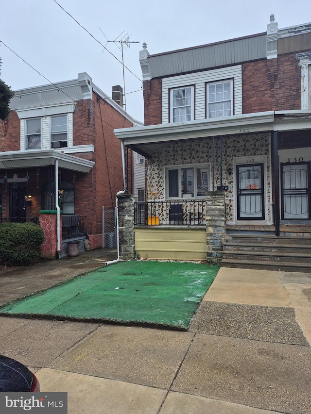 view of front facade featuring covered porch