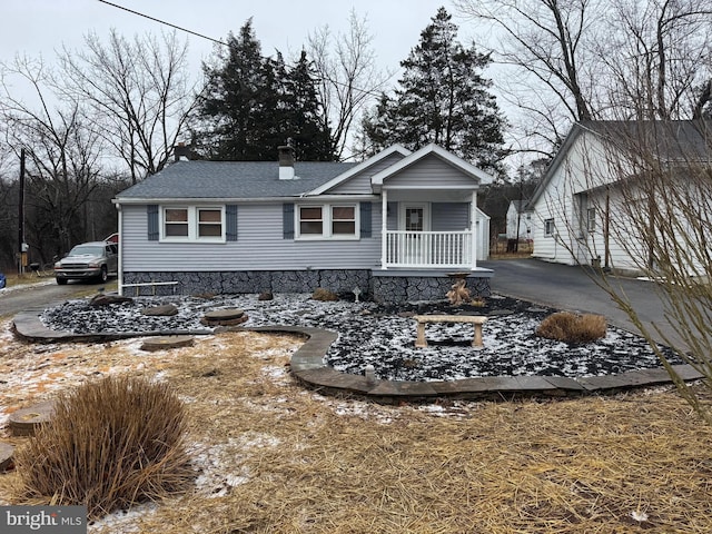 view of front of house with covered porch