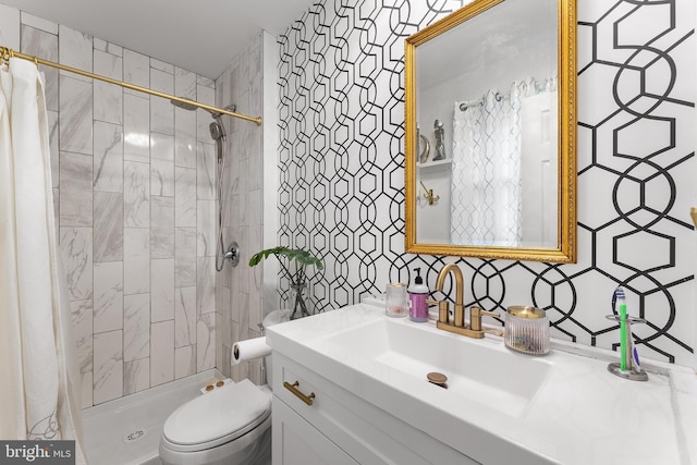 full bath with toilet, vanity, tile walls, tiled shower, and decorative backsplash