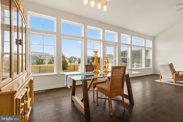 sunroom / solarium featuring visible vents