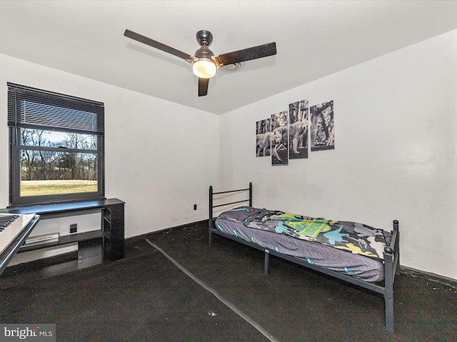 bedroom with a ceiling fan