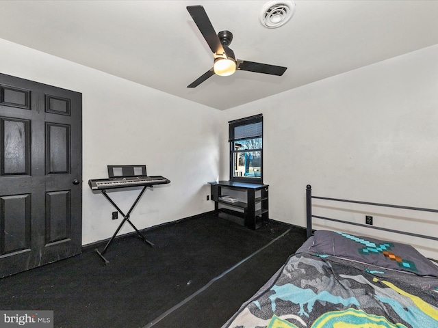 bedroom with visible vents and a ceiling fan