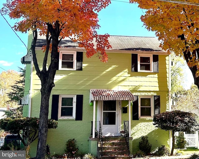 view of front facade