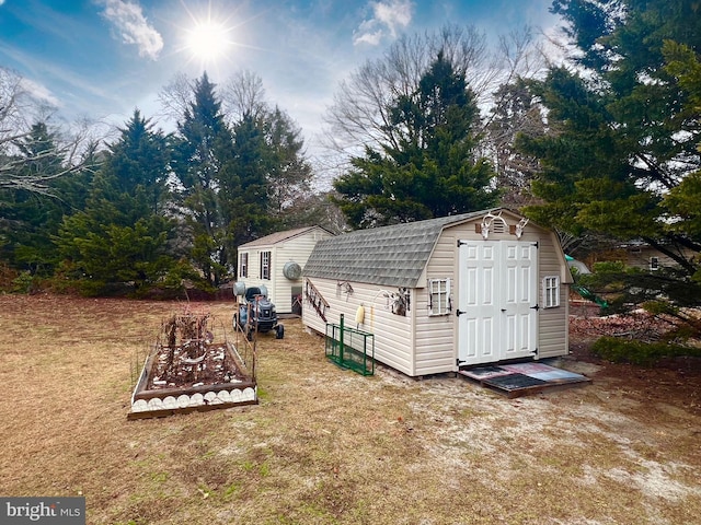 exterior space featuring a yard