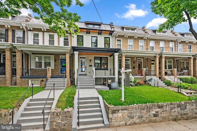 multi unit property with a porch