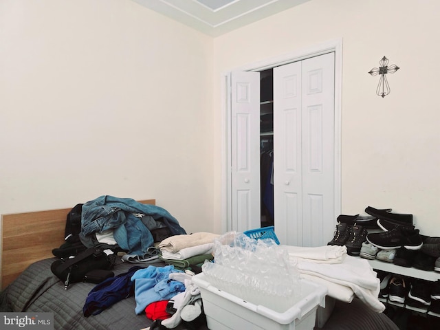 bedroom featuring a closet