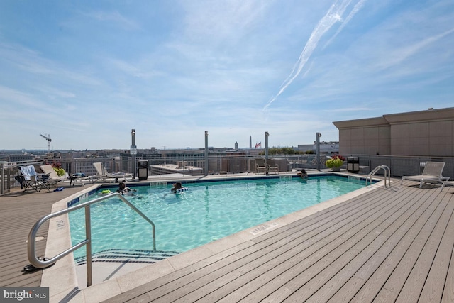 view of swimming pool