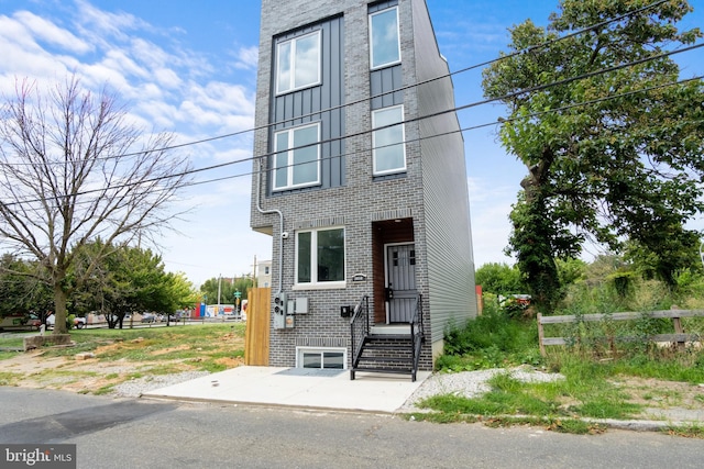 view of townhome / multi-family property