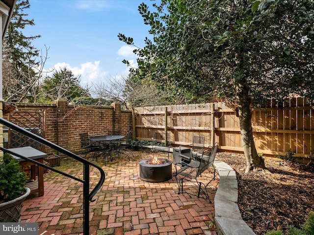 143 Market St, Annapolis, MD 21401 - view of patio / terrace with a fire pit