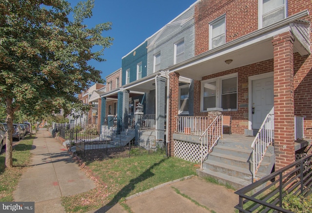 view of front of property with covered porch