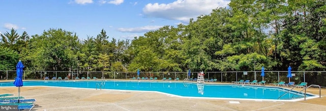 6913 Victoria, Alexandria, VA 22310 - pool with a patio area and fence