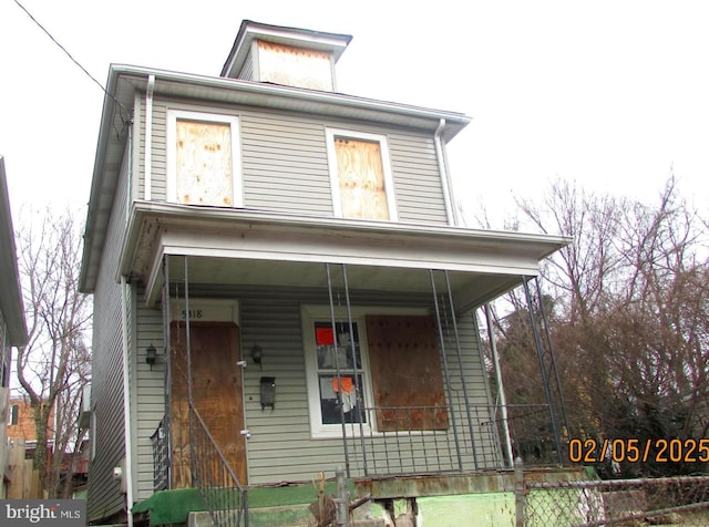 view of front of house featuring a porch