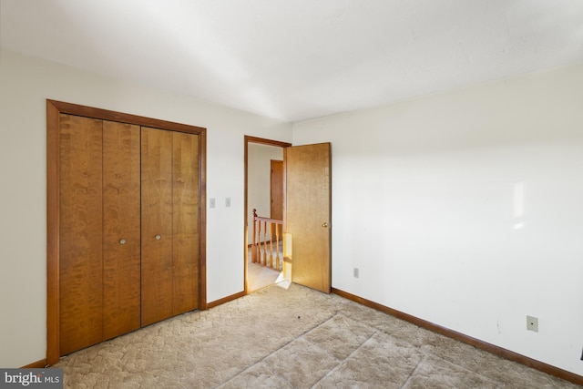 unfurnished bedroom featuring a closet