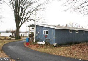 view of property exterior