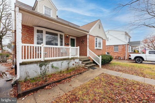 view of front of house featuring covered porch