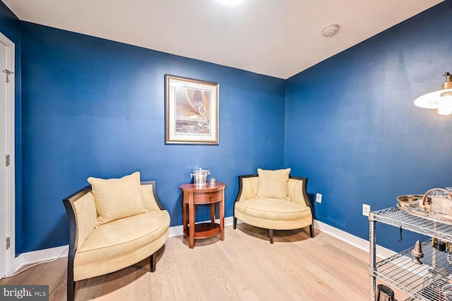 living area featuring light hardwood / wood-style flooring