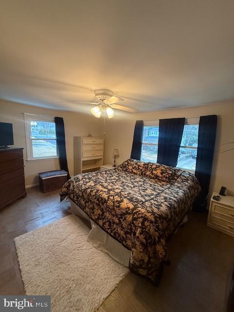 bedroom with a ceiling fan