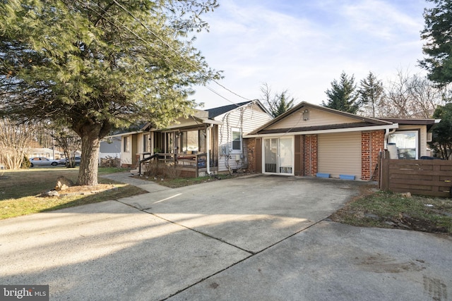 view of front of property featuring a porch