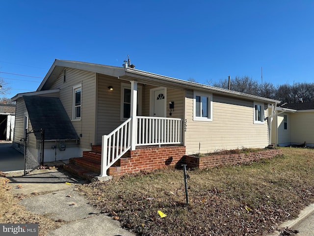 view of front of house with covered porch