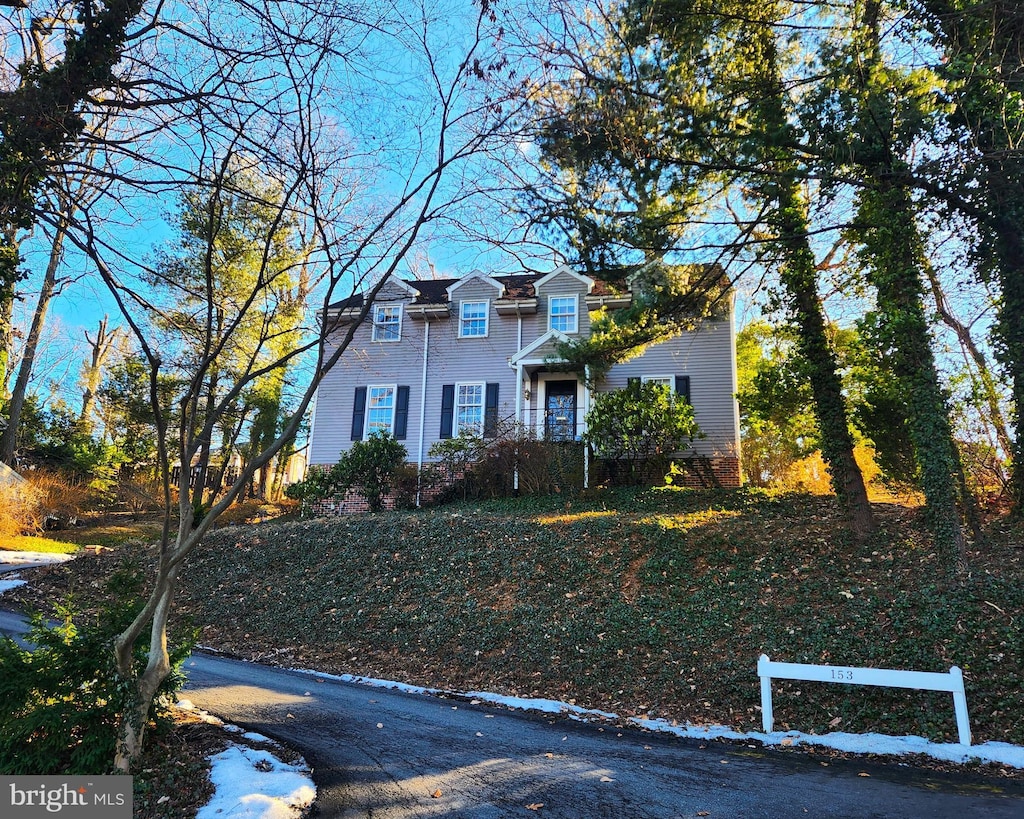 view of front of house