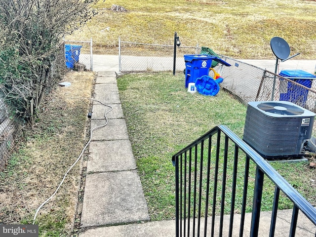 view of yard featuring cooling unit