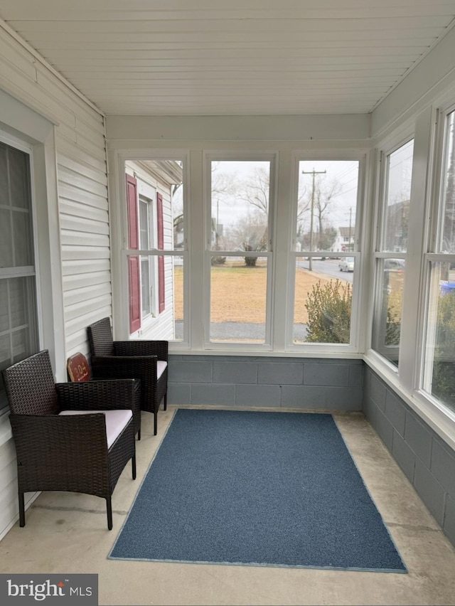 view of sunroom / solarium