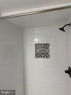 interior details with tiled shower