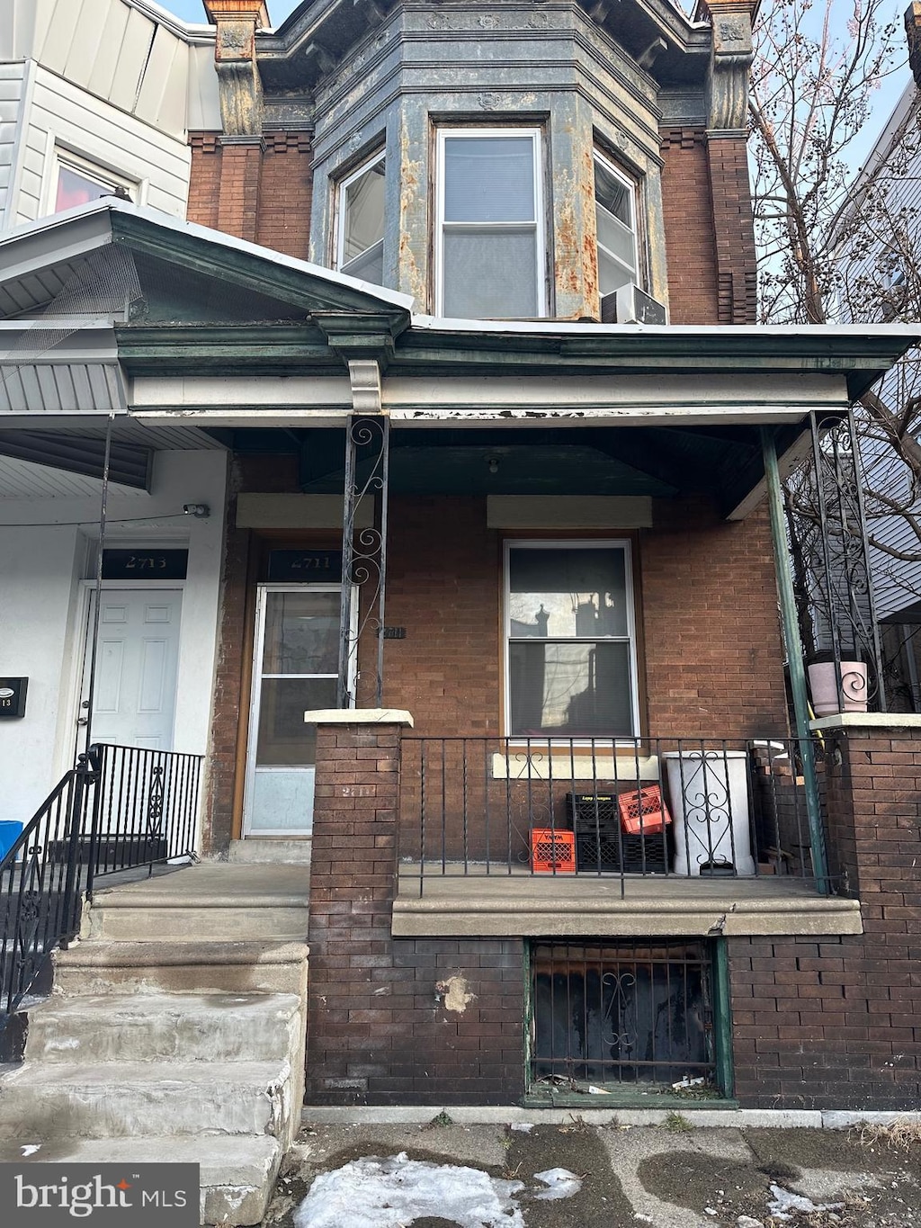 exterior space featuring a porch