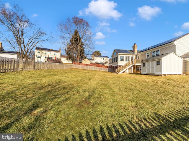 view of yard featuring a shed